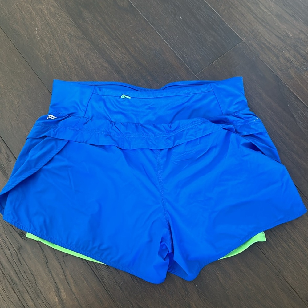 Fabletics Shorts - Picture 2 of 2